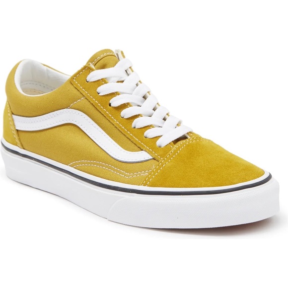 Vans Shoes - Vans Old Skool Low Top Sneaker